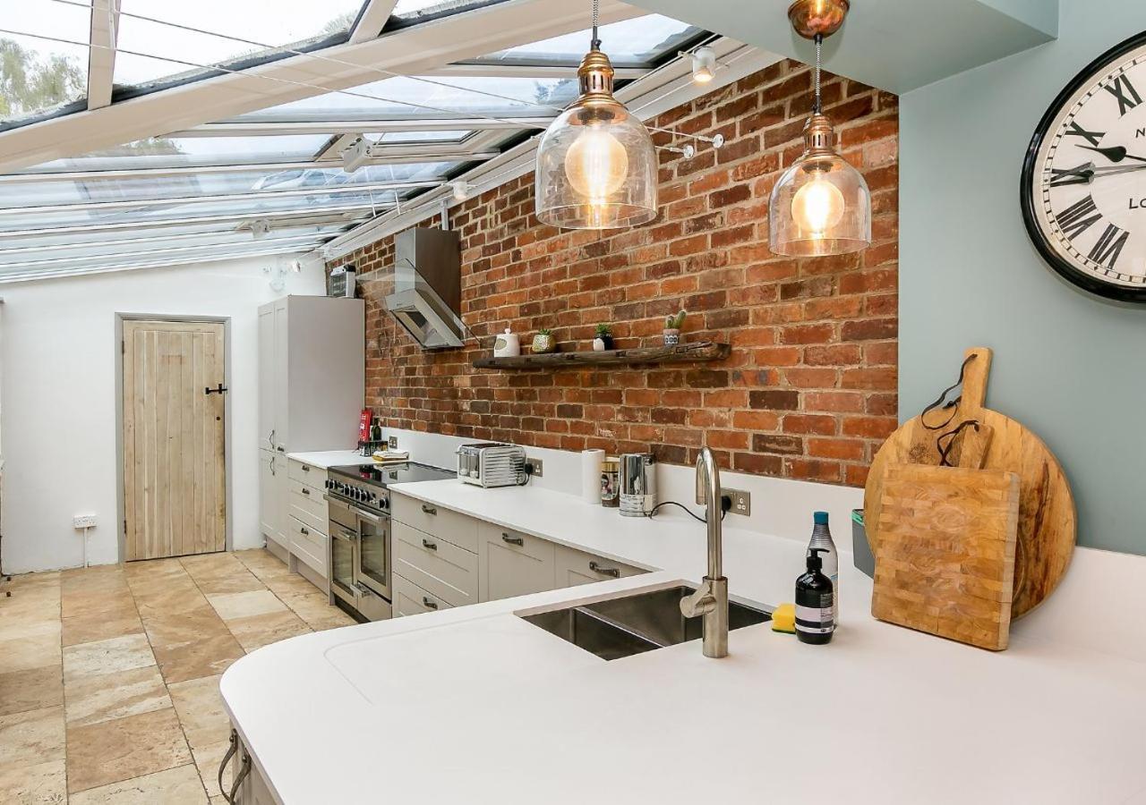 Lodge Farm - Stunning 3 Bed With Large Garden! Beckley  Екстер'єр фото